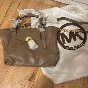 Michael kors hamilton slouchy satchel leather NWT